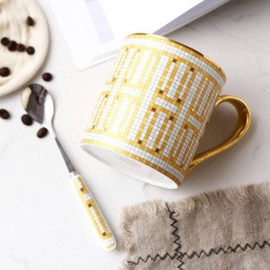 Tazza francese in osso di alta qualità Tazza da caffè europea tazza in ceramica dipinta a mano con bordo dorato